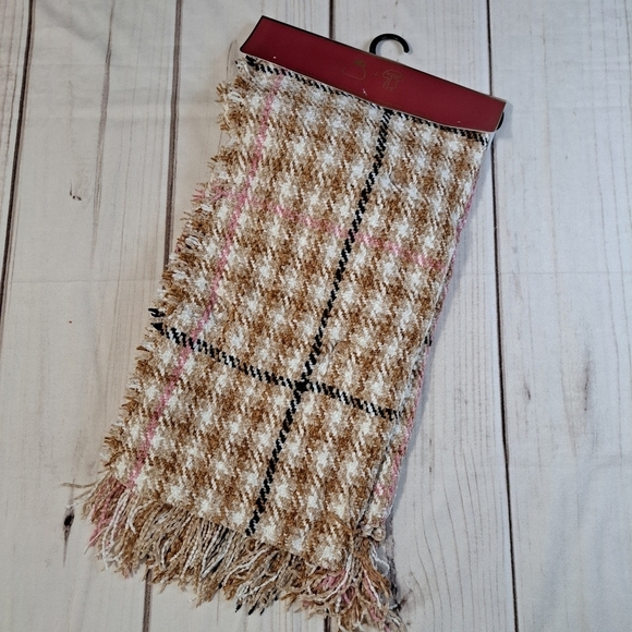 2 FOR 20 SALE Nine West Cream Beanie and Multicolor Scarf Set - Picture 2 of 4